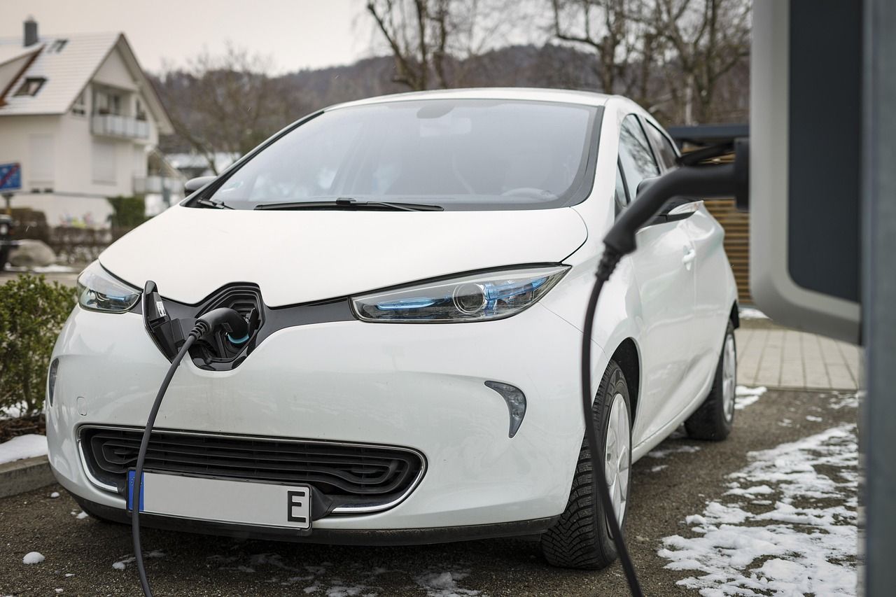 découvrez tout sur la voiture électrique : avantages, fonctionnement, modèles disponibles et impact écologique pour un avenir plus vert.